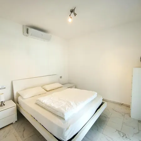 Casa Blanca Lesa
