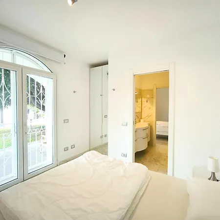 Vila Casa Blanca Lesa