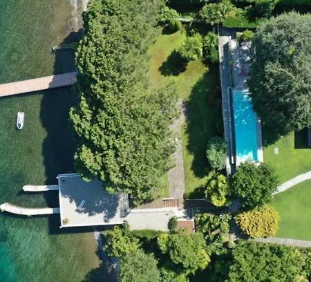Casa Blanca Villa *