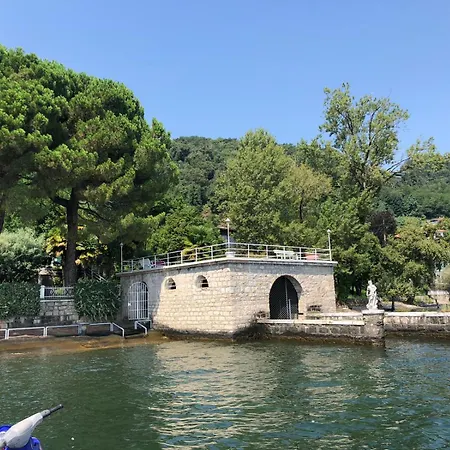 Casa Blanca Villa *
