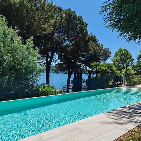 Casa Blanca Villa Lesa