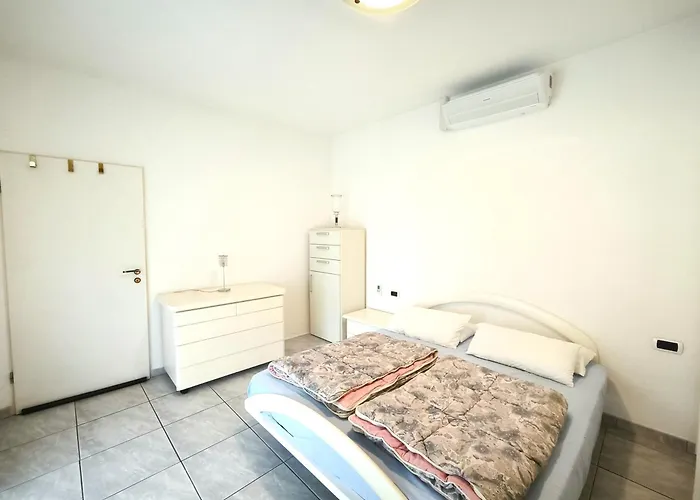 Casa Blanca Villa Lesa